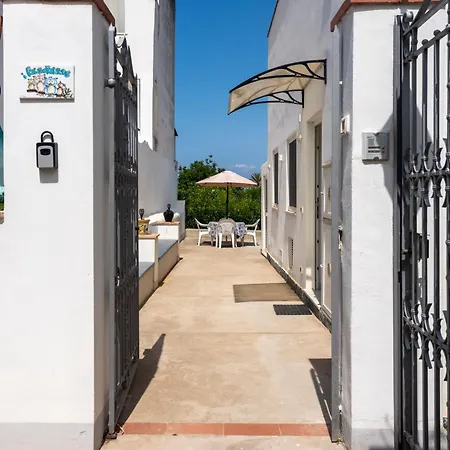 Vakantiehuis Un Angolo Di Paradiso Nel Centro Di *